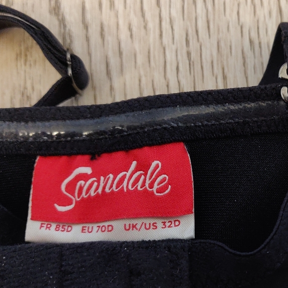 Body Beautiful Smooth And Silky Bodysuit Shaper - Picture 7 of 7